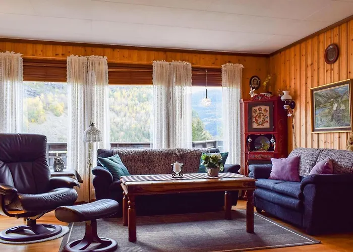 Gorgeous In Nyaraló Bygland